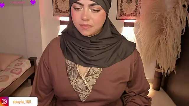 shayla 18 online show from 28, 5, 2026