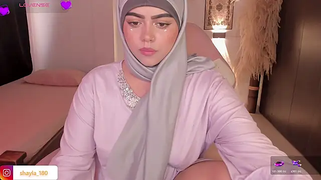 shayla 18 online show from 7, 11, 2025