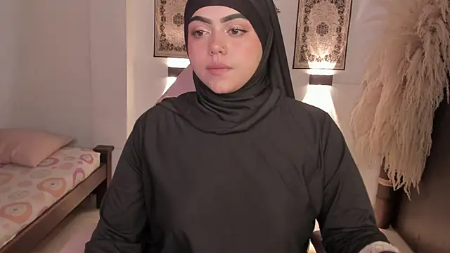 shayla 18 online show from 21, 4, 2026