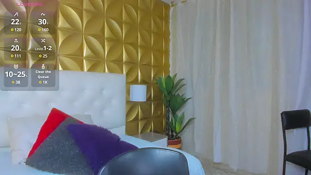 Snapshot of NahiaFox chatting on 5, 3, 2025 NahiaFox online show from 5, 3, 2025