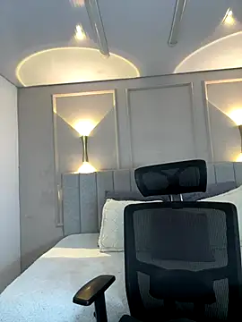 Snapshot of Miss_blue69 chatting on 11, 11, 2025 Miss blue69 online show from 11, 11, 2025