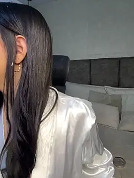 Miss blue69 online show from 17, 4, 2026