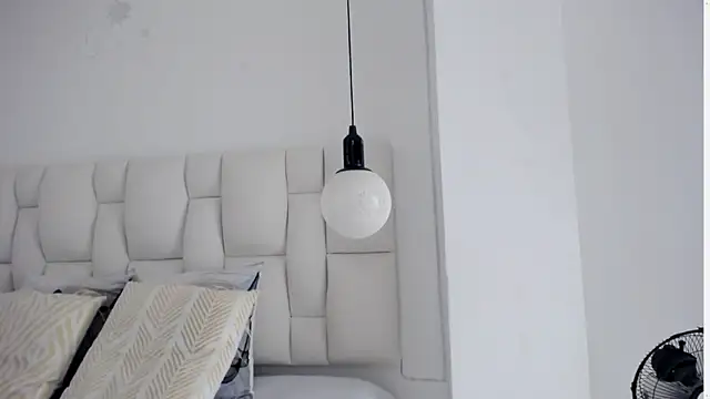 tiffany  pink online show from 7, 10, 2025