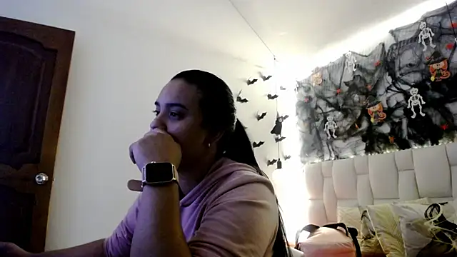 tiffany  pink online show from 21, 10, 2025