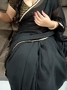 Snapshot of Mounika25 chatting on 19, 9, 2025 Mounika25 online show from 19, 9, 2025