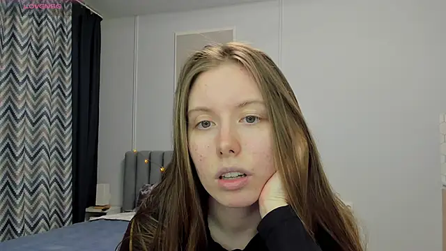 Snapshot of Peggy_Beauty chatting on 2, 3, 2025 Peggy Beauty online show from 2, 3, 2025