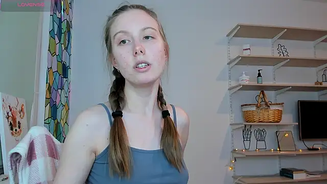 Snapshot of Peggy_Beauty chatting on 13, 10, 2025 Peggy Beauty online show from 13, 10, 2025