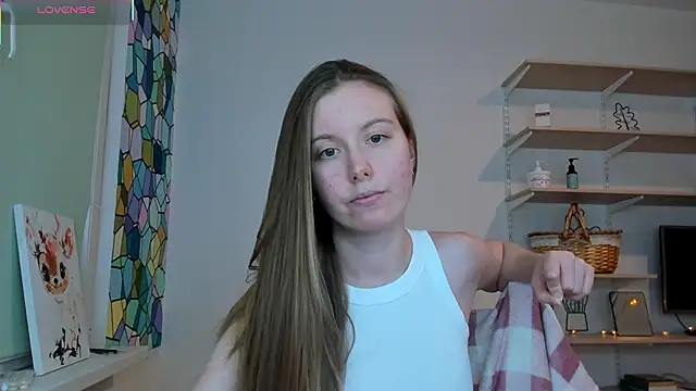 Snapshot of Peggy_Beauty chatting on 28, 11, 2025 Peggy Beauty online show from 28, 11, 2025