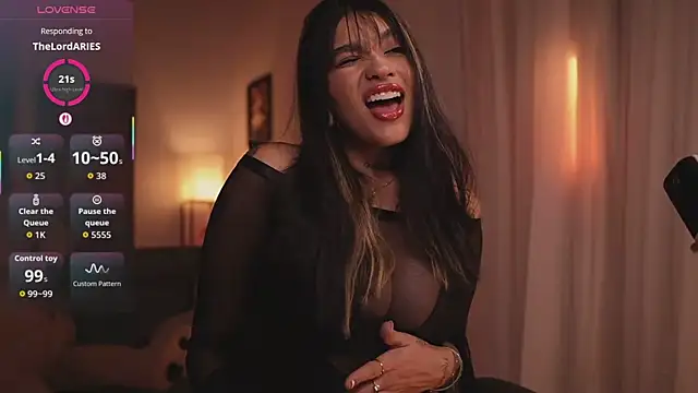 HannahW  online show from 20, 12, 2025