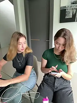 Nura n Sarah online show from 27, 1, 2025