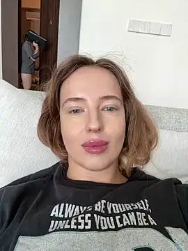 Nura n Sarah online show from 11, 4, 2026