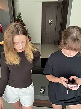 Nura n Sarah online show from 5, 2, 2026