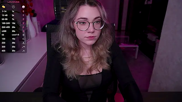 RemyCute online show from 5, 11, 2025