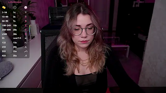 RemyCute online show from 20, 10, 2025