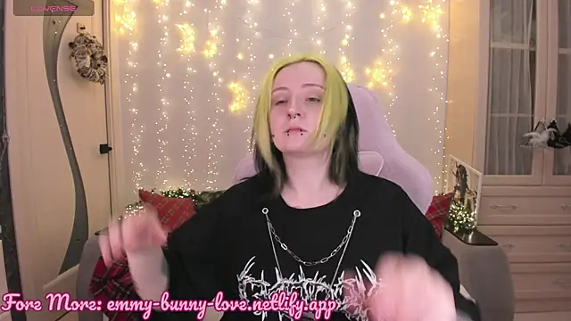 EmmyBunny online show from 8, 1, 2026