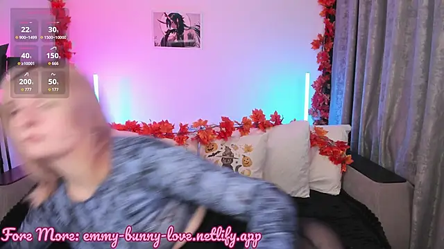 EmmyBunny online show from 9, 9, 2025