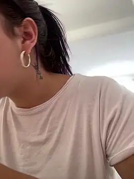 Alicia Ruiz online show from 17, 12, 2025