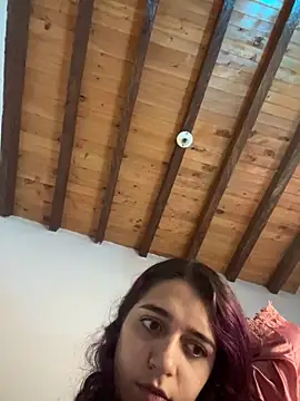 Alicia Ruiz online show from 11, 12, 2024