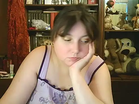 Snapshot of CarrieQPeach chatting on 13, 11, 2025 CarrieQPeach online show from 13, 11, 2025