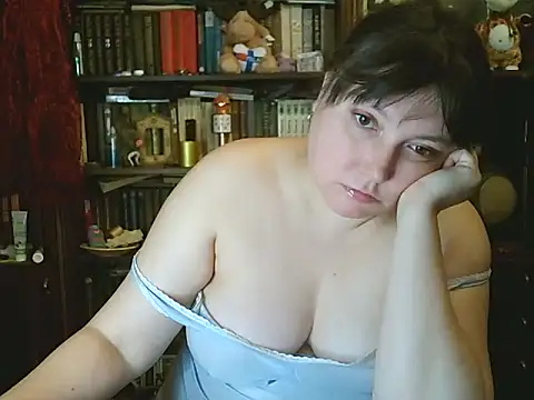 CarrieQPeach online show from 13, 12, 2025