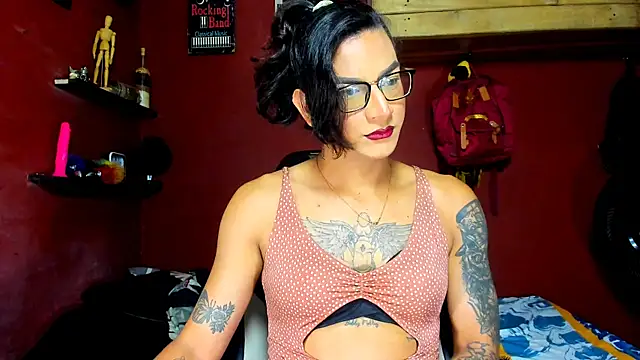 Snapshot of dariell_smokesexx chatting on 18, 10, 2025 dariell smokesexx online show from 18, 10, 2025