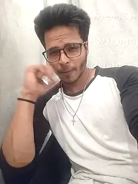 Snapshot of rounakhunk chatting on 19, 3, 2026 rounakhunk online show from 19, 3, 2026