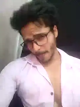 Snapshot of rounakhunk chatting on 27, 4, 2026 rounakhunk online show from 27, 4, 2026