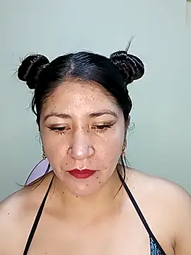 Snapshot of nammy__dirtyhott chatting on 14, 11, 2025 nammy dirtyhott online show from 14, 11, 2025