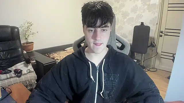 Snapshot of Knuckles17 chatting on 2, 12, 2025 Knuckles17 online show from 2, 12, 2025