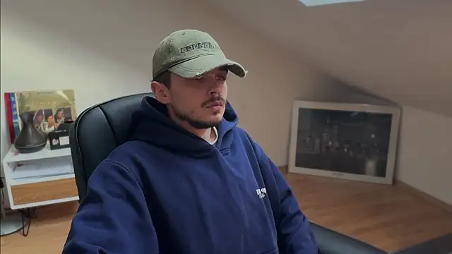 naked psy online show from 5, 11, 2025