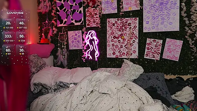 BlueCherryy online show from 16, 10, 2025