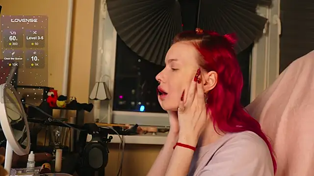 BlueCherryy online show from 18, 11, 2025