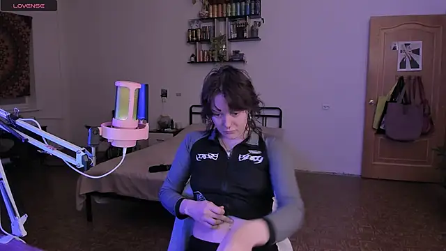 Snapshot of cyber_whore_ chatting on 10, 10, 2025 cyber whore online show from 10, 10, 2025