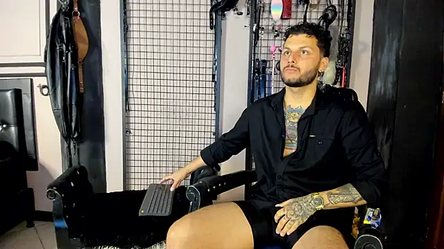 Snapshot of Twisted_Fantasy chatting on 9, 2, 2026 Twisted Fantasy online show from 9, 2, 2026