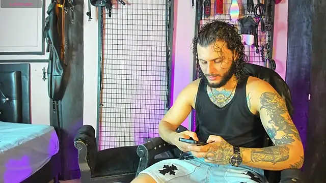 Twisted Fantasy online show from 20, 9, 2025