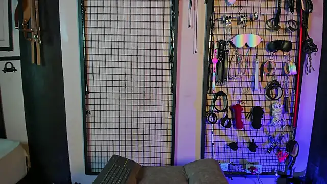 Twisted Fantasy online show from 13, 2, 2025