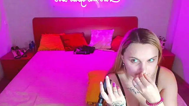 Snapshot of MagicEyess chatting on 27, 2, 2025 MagicEyess online show from 27, 2, 2025