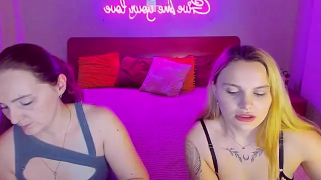 Snapshot of MagicEyess chatting on 5, 3, 2025 MagicEyess online show from 5, 3, 2025