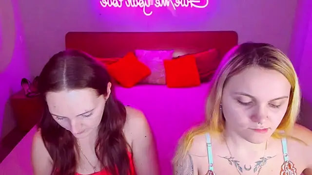 Snapshot of MagicEyess chatting on 7, 2, 2025 MagicEyess online show from 7, 2, 2025