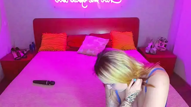 Snapshot of MagicEyess chatting on 28, 2, 2025 MagicEyess online show from 28, 2, 2025