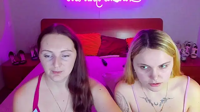 Snapshot of MagicEyess chatting on 2, 2, 2025 MagicEyess online show from 2, 2, 2025