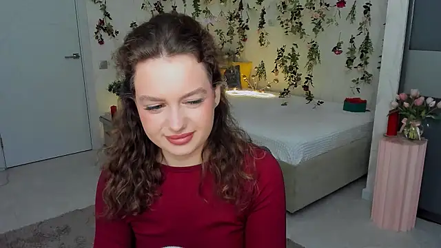 MiracleCurly online show from 5, 4, 2026