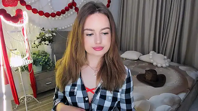 Snapshot of MiracleCurly chatting on 12, 5, 2026 MiracleCurly online show from 12, 5, 2026