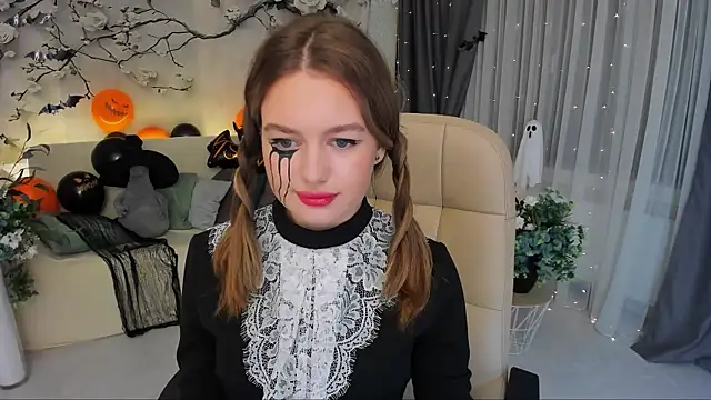 MiracleCurly online show from 31, 10, 2025