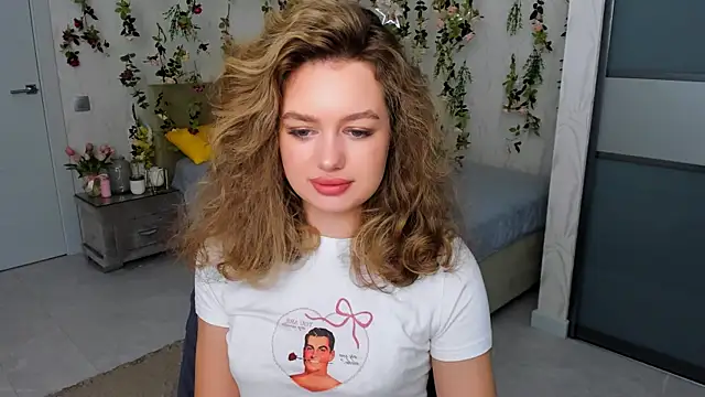 MiracleCurly online show from 24, 10, 2025