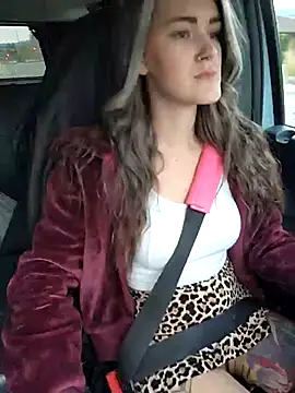 Lilmissvyx online show from 3, 11, 2025