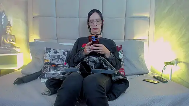 Hecatee 77 online show from 30, 10, 2025