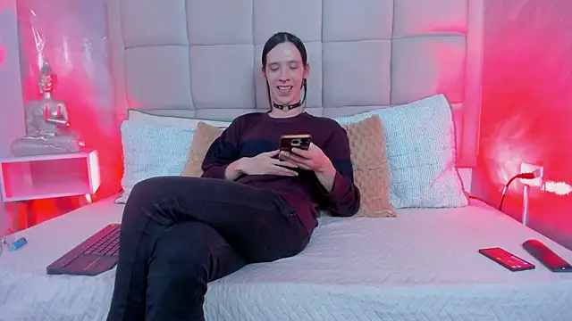 Hecatee 77 online show from 27, 11, 2025