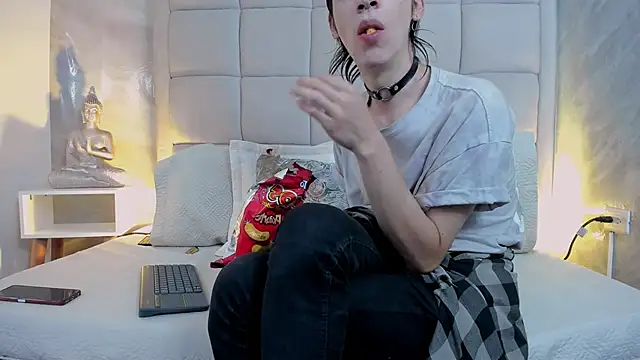 Hecatee 77 online show from 24, 10, 2025