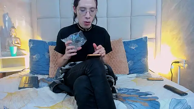 Hecatee 77 online show from 10, 10, 2025